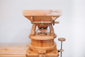 Mill with sifter D-30S